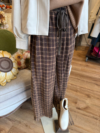 Brown Plaid Woven Barrel Pant