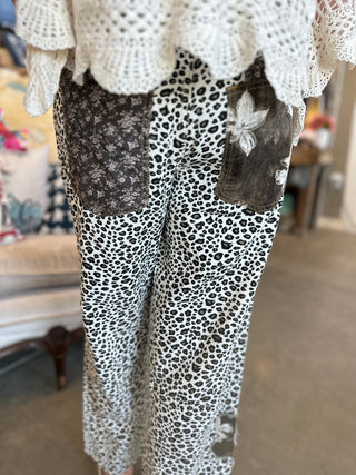 Floral Patch Leopard Print Pant