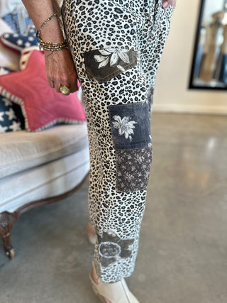 Floral Patch Leopard Print Pant