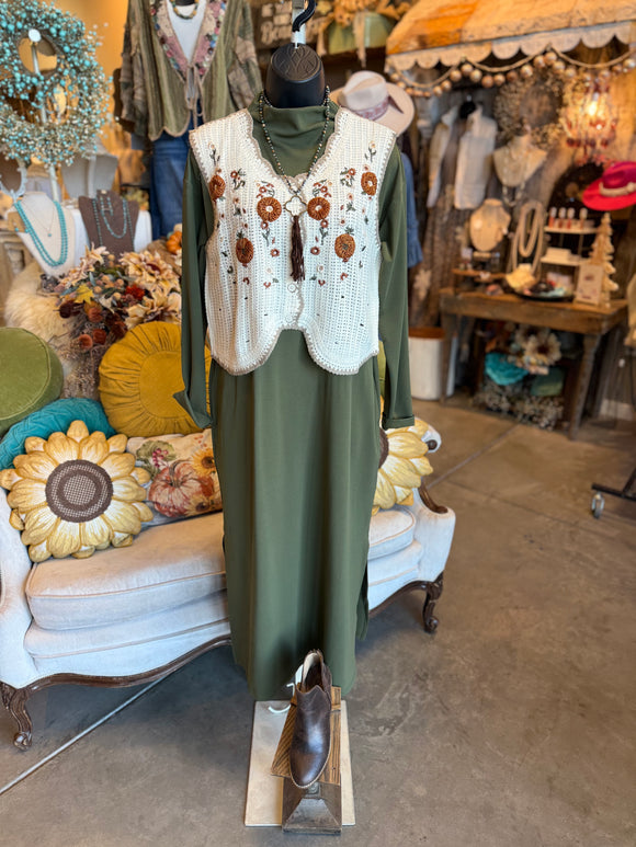 Cream Floral Embroidery Vest