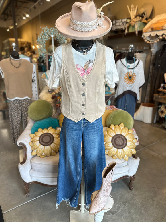 Risen Latte Vest