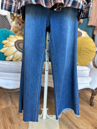 Frayed Hem Patch Pocket Jean