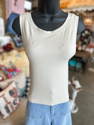 Zenana Seamless Cropped Tank Top in Mocha, Black, Beige and White